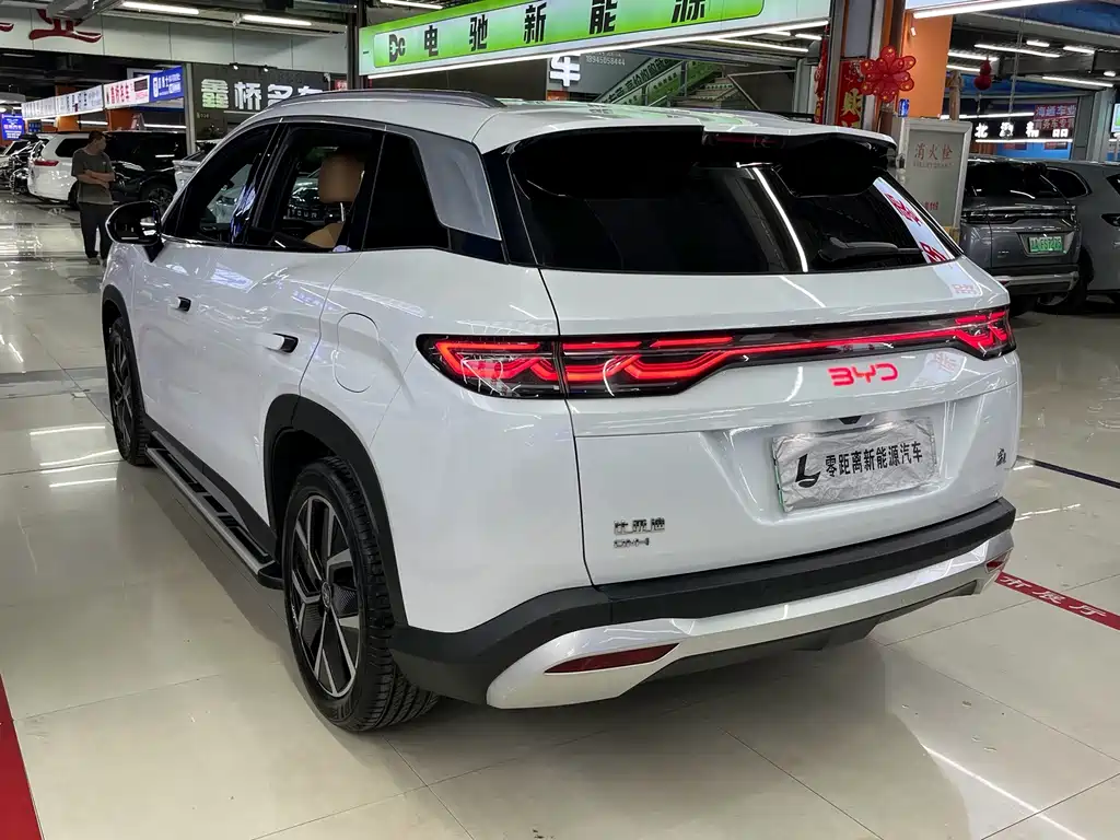 BYD Song L DM-i 2025 — фото 4