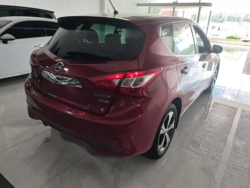 Nissan Tiida 2019 — фото 7