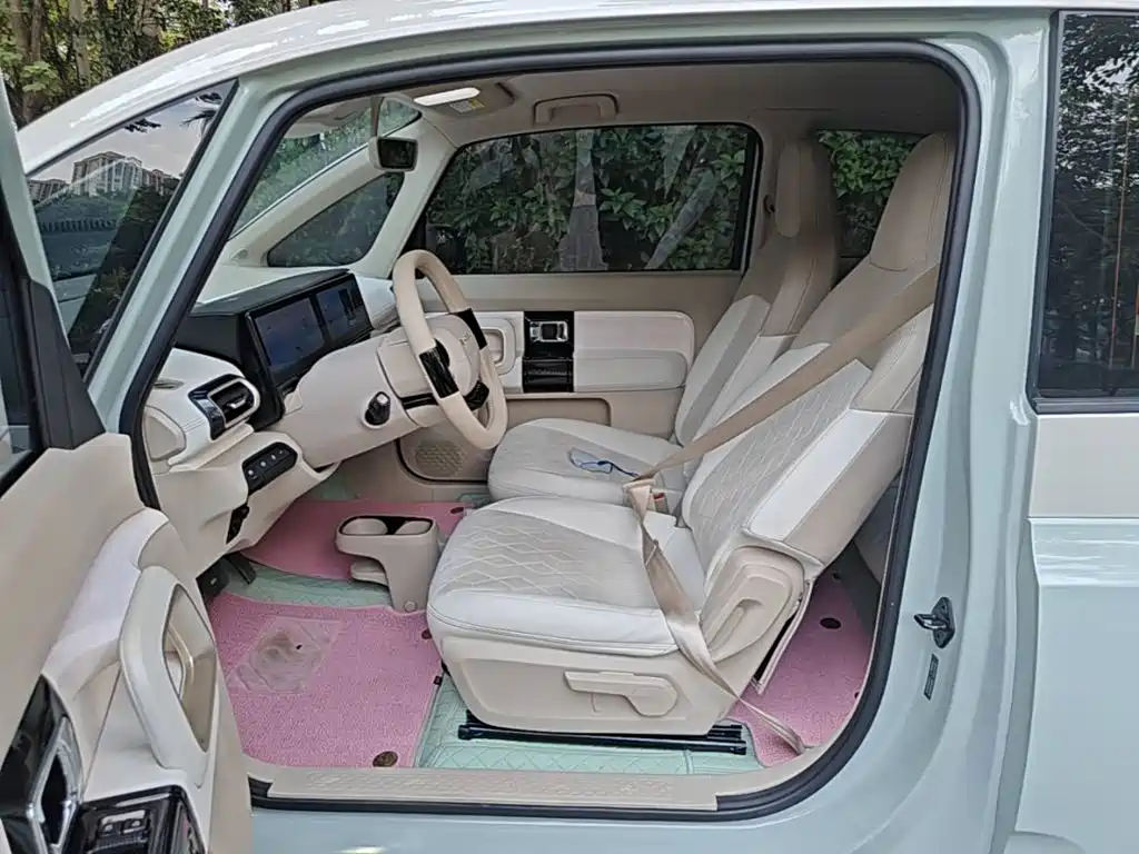 Baojun Kiwi EV 2022 — фото 15