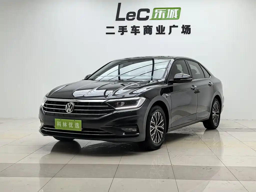 Volkswagen Sagitar 2020