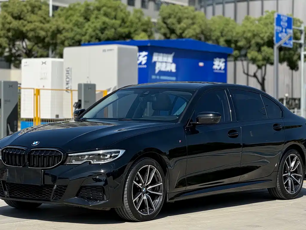 BMW 3 Series 2021