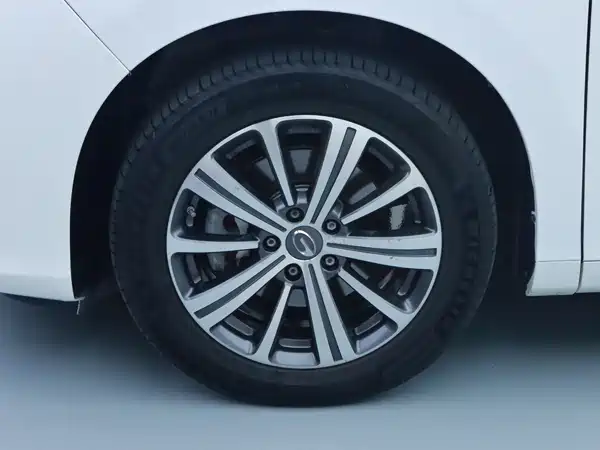 GAC Trumpchi M8 2018