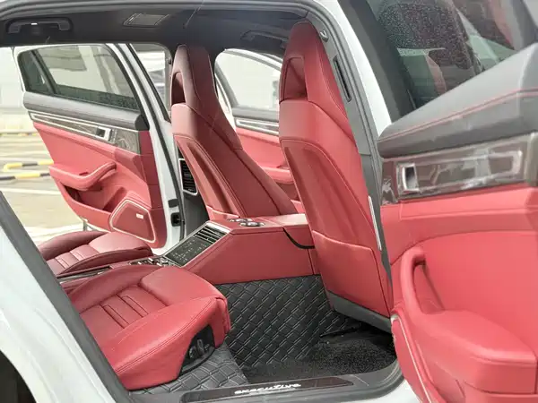 Porsche Panamera 2024