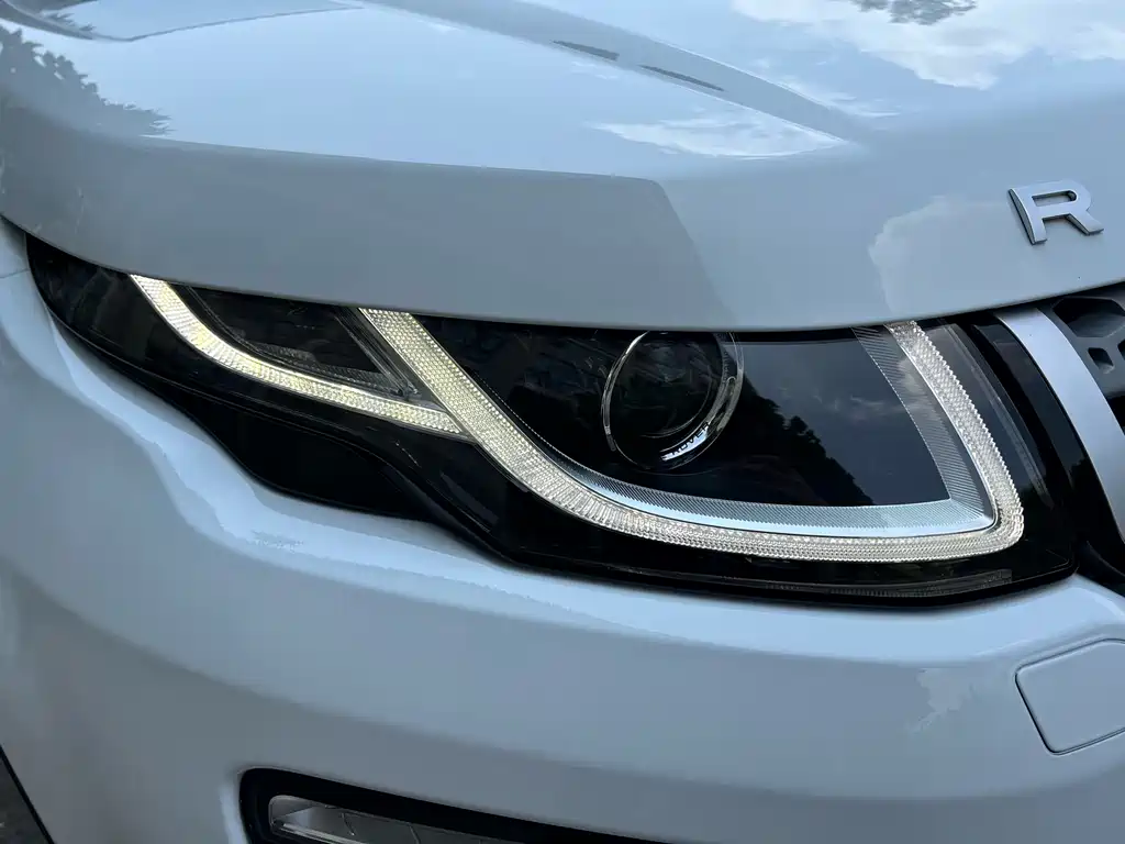 Land Rover Evoque 2019 — фото 26