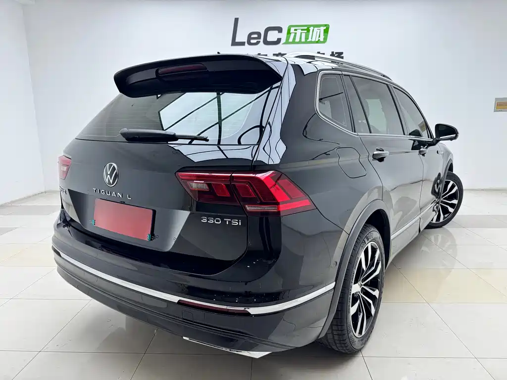 Volkswagen Tiguan L 2021 — фото 17