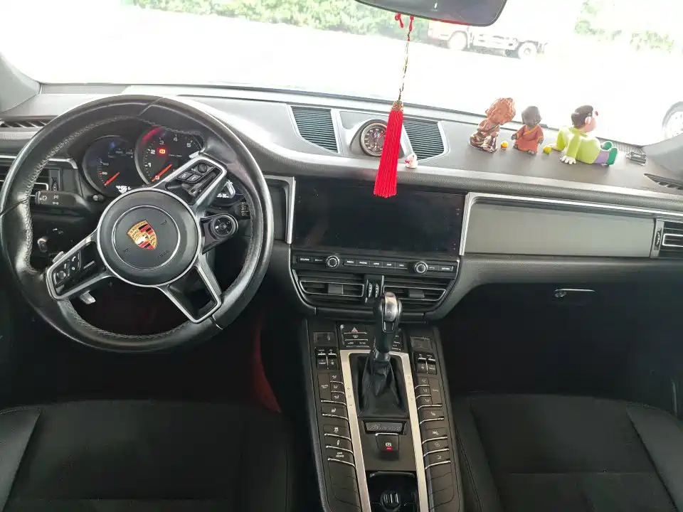 Porsche Macan 2020