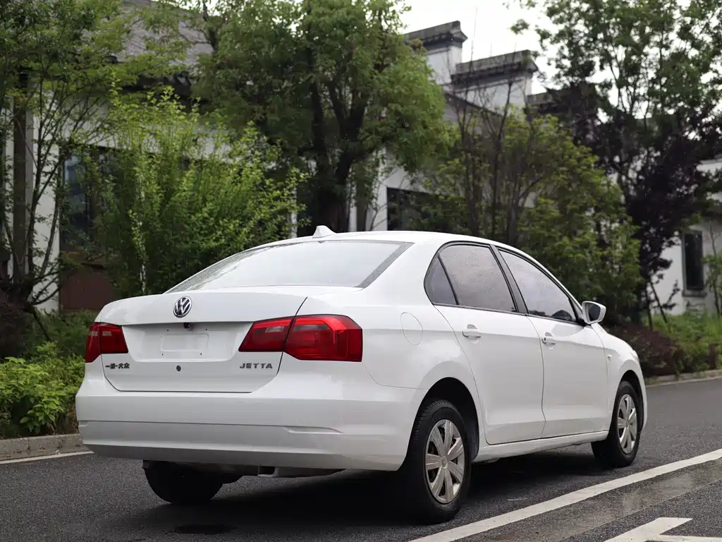 Volkswagen Jetta 2013