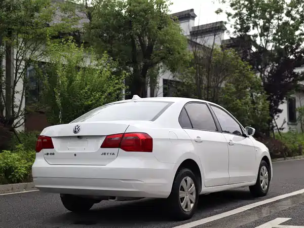 Volkswagen Jetta 2013