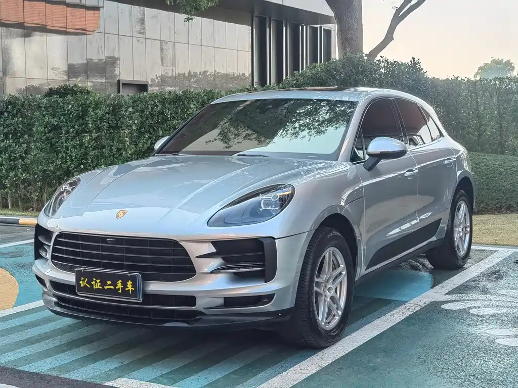 Porsche Macan 2021 — фото 1