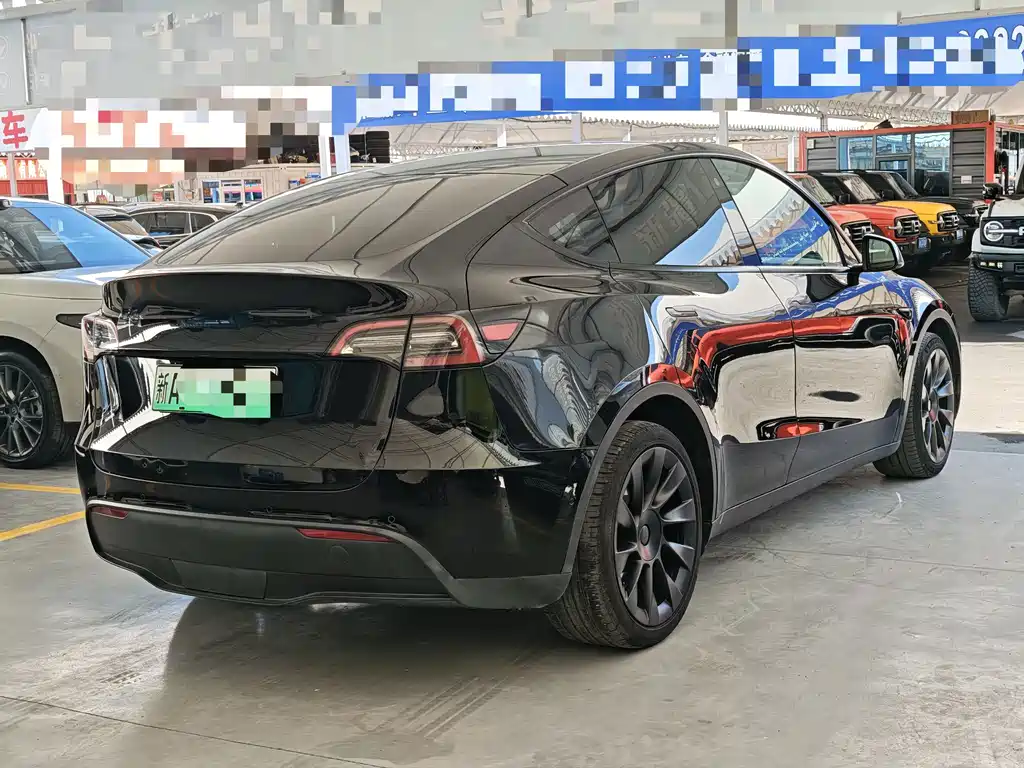 Tesla Model Y 2021 — фото 7
