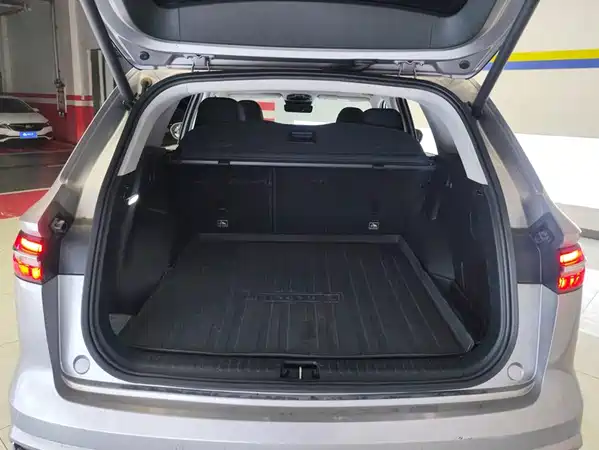 Geely Xingyue L 2023