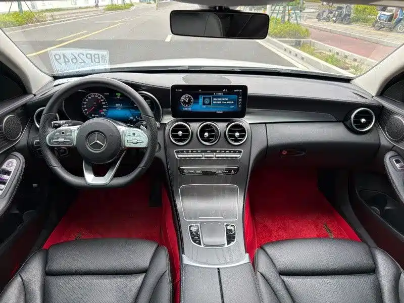 Mercedes-Benz C-Class 2021