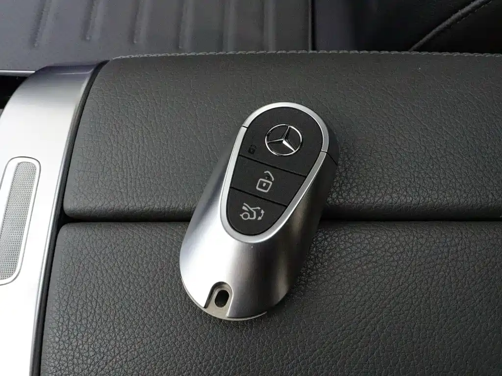 Mercedes-Benz C-Class 2021 — фото 20