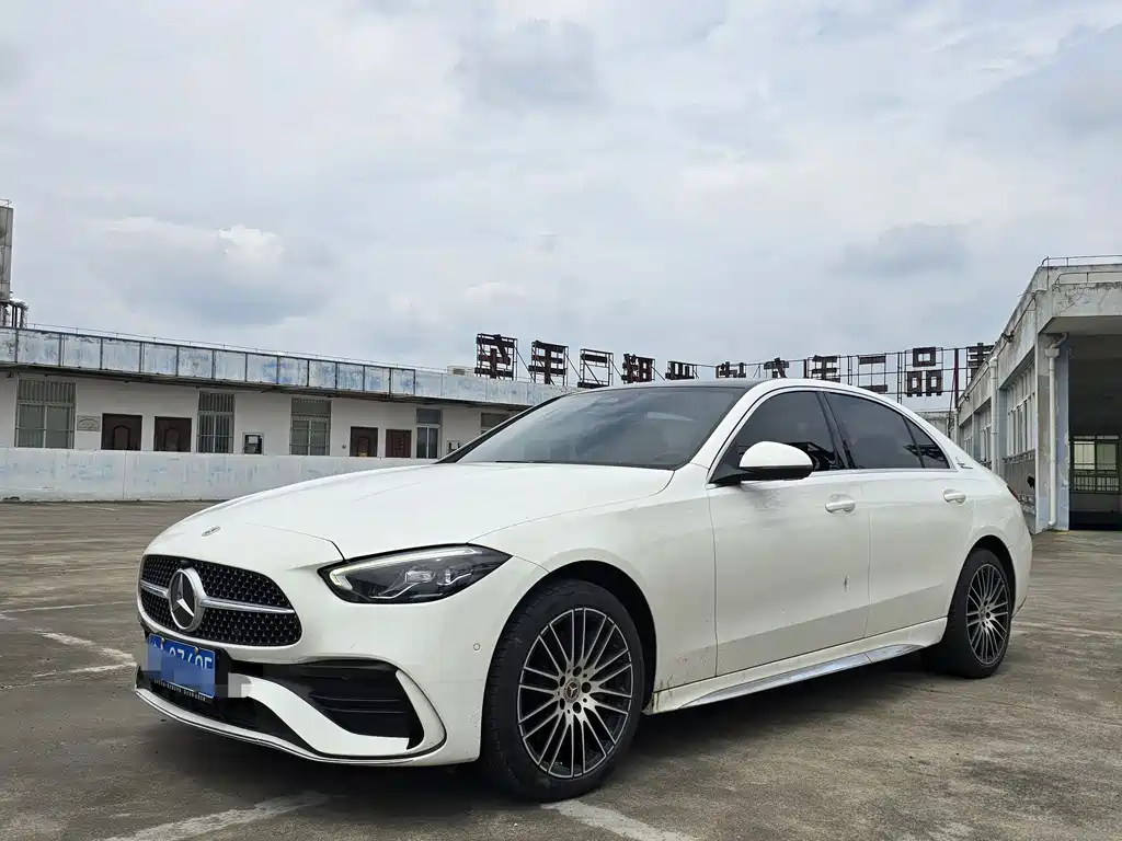 Mercedes-Benz C-Class 2022