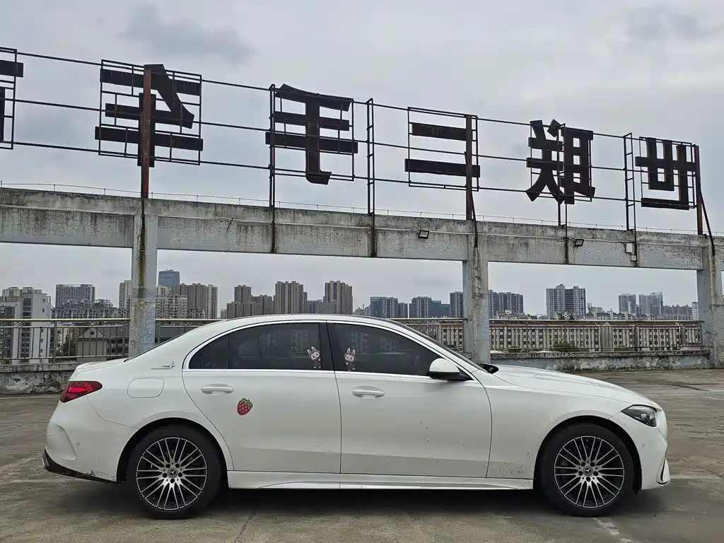 Mercedes-Benz C-Class 2022