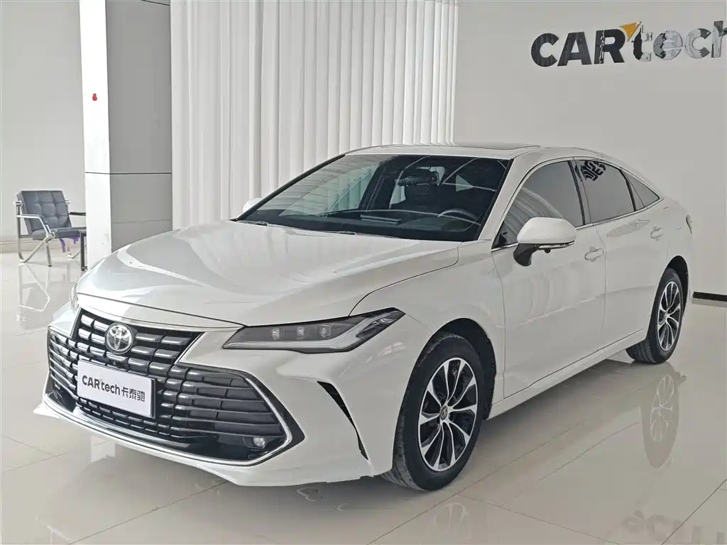 Toyota Avalon 2023 — фото 1