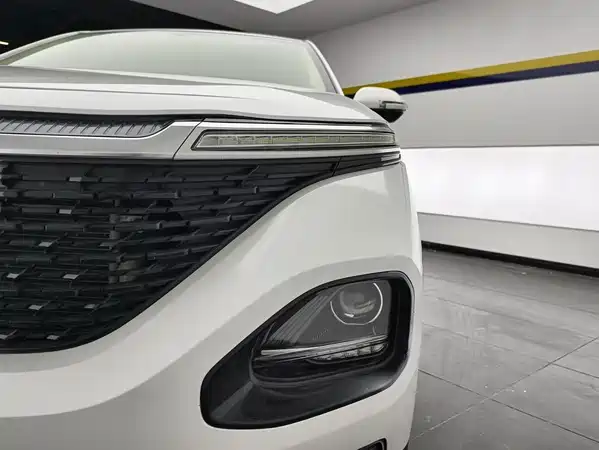 Baojun RM-5 2021