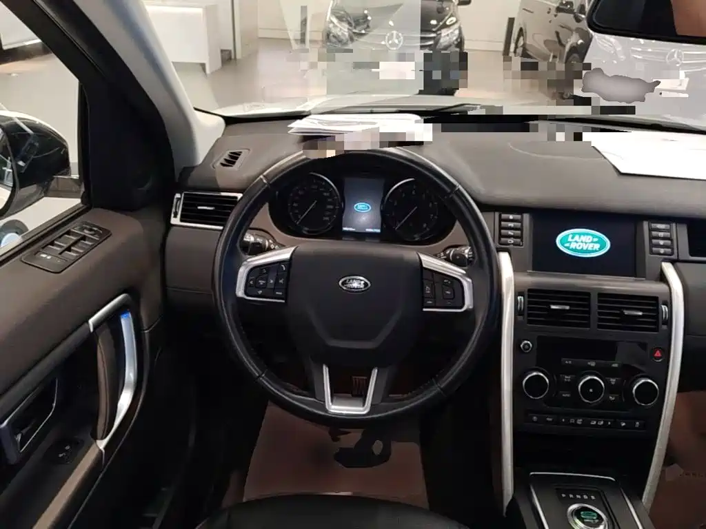 Land Rover Discovery Sport 2019 — фото 15