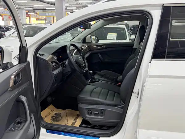 Volkswagen Tharu 2022