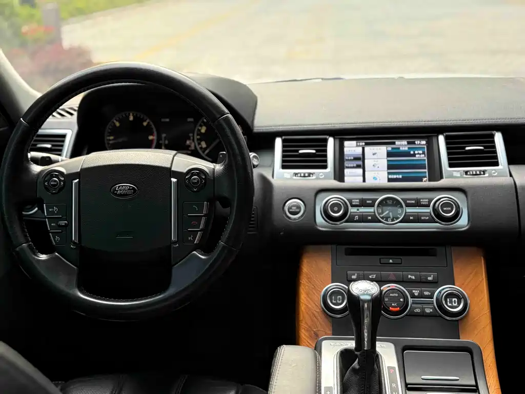 Land Rover Sport 2013 — фото 13