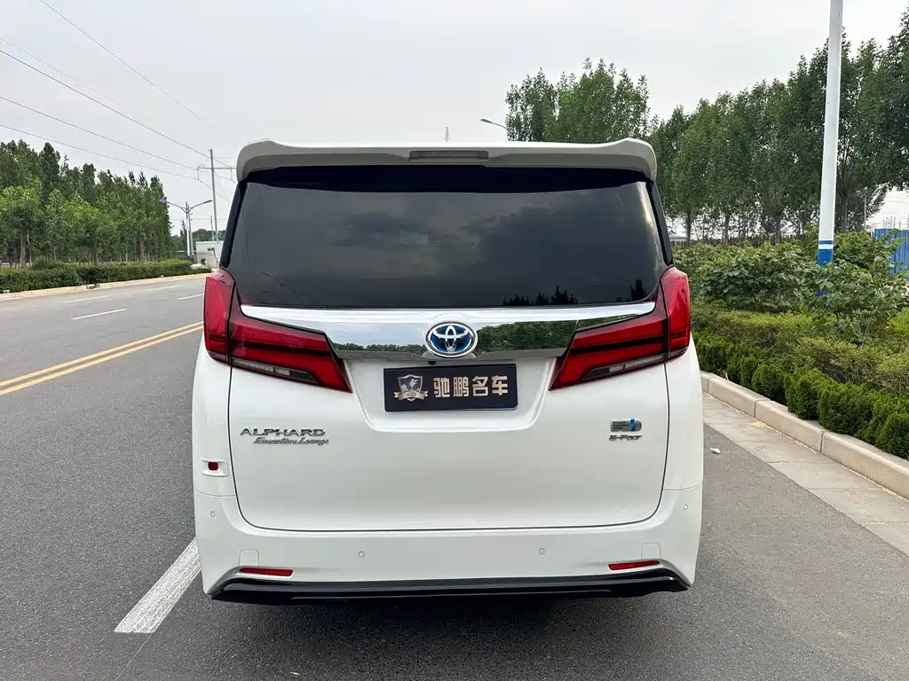 Toyota Alphard 2020 — фото 6