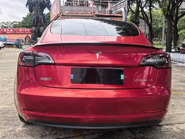 Tesla Model 3 2021