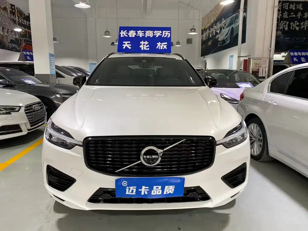 Volvo XC60 PHEV 2021 — фото 2