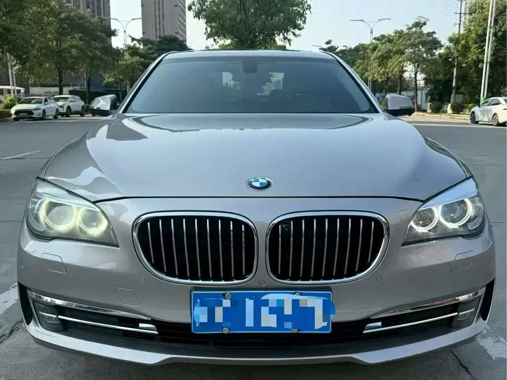 BMW 7 Series 2014 — фото 2