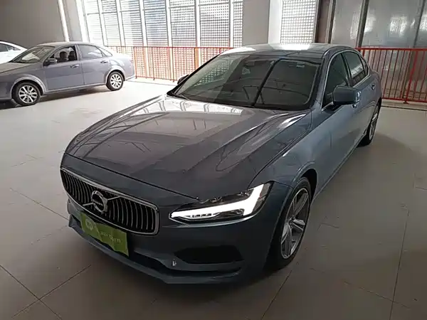 Volvo S90 2018