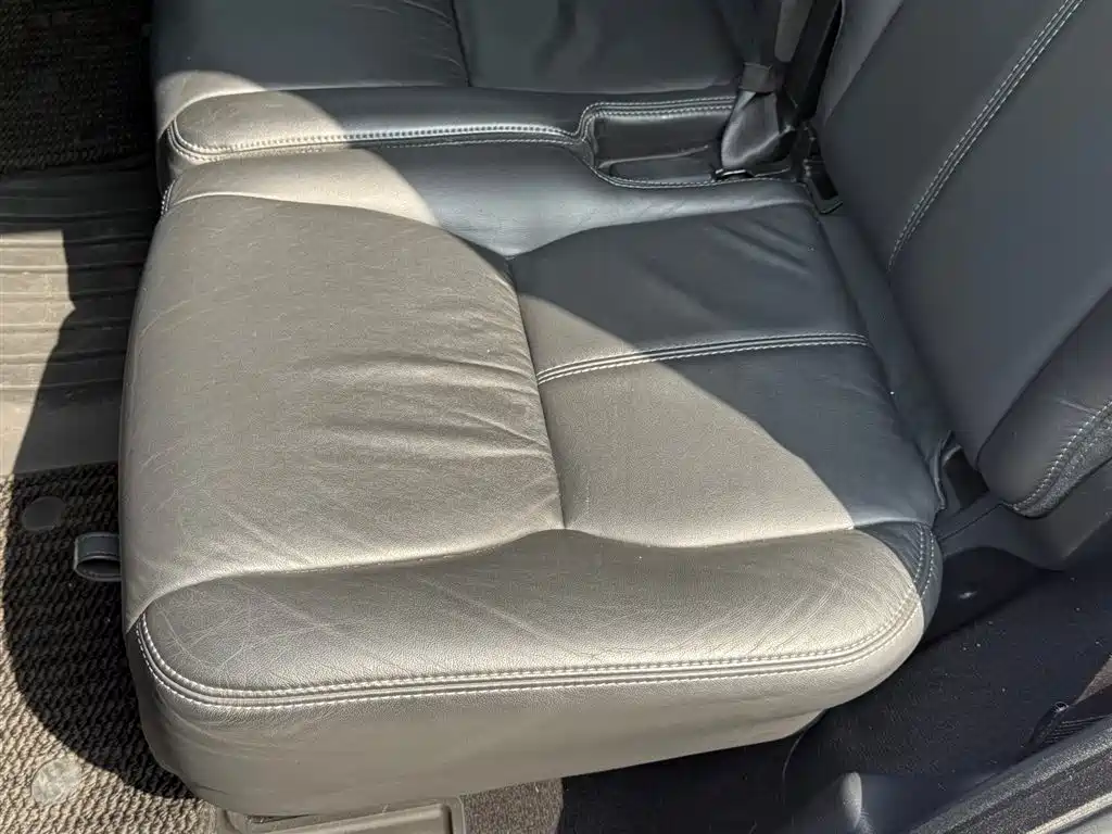 Land Rover Discovery 2015 — фото 33