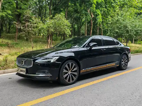 Volvo S90 2024