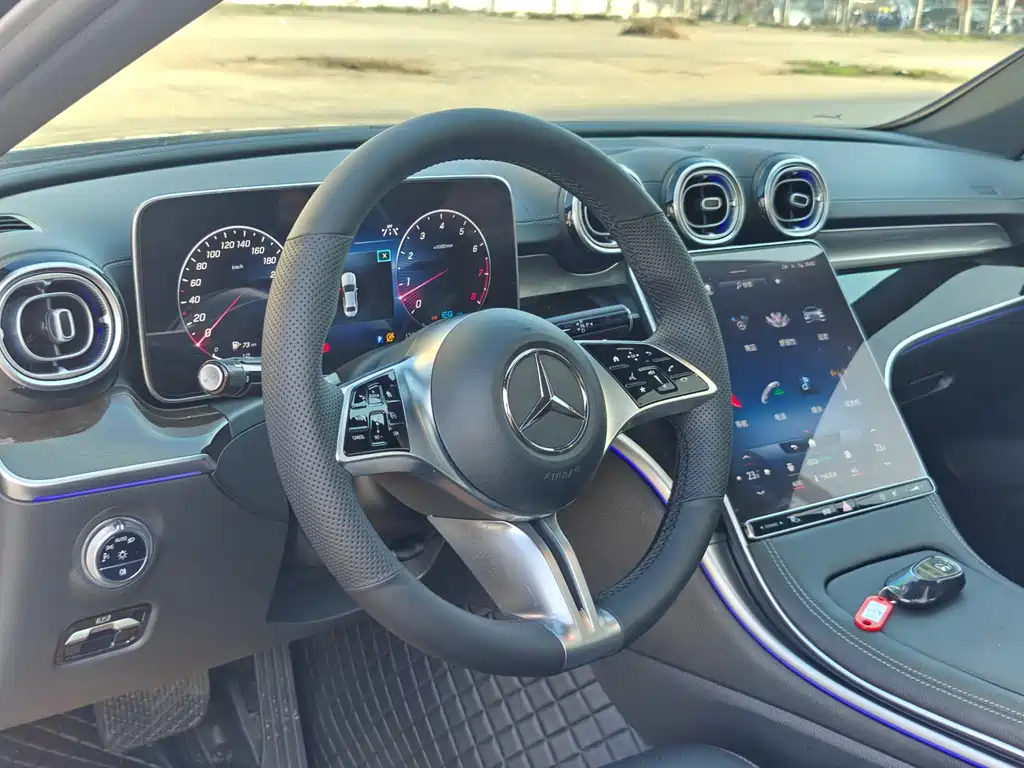 Mercedes-Benz C-Class 2022 — фото 32