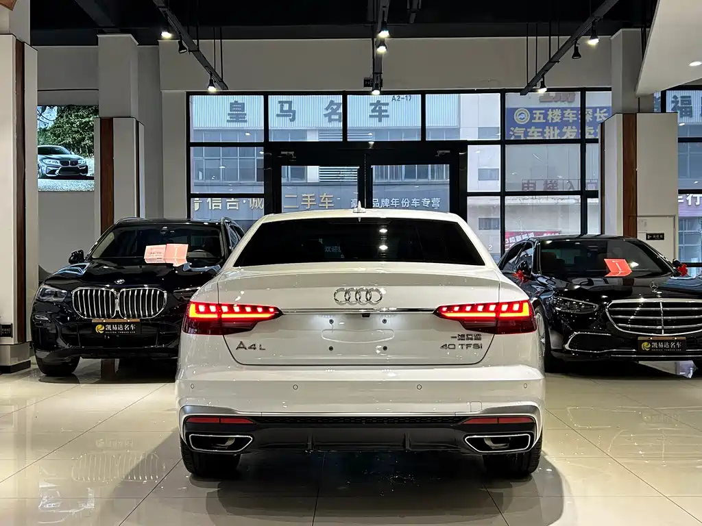 Audi A4L 2025 — фото 29