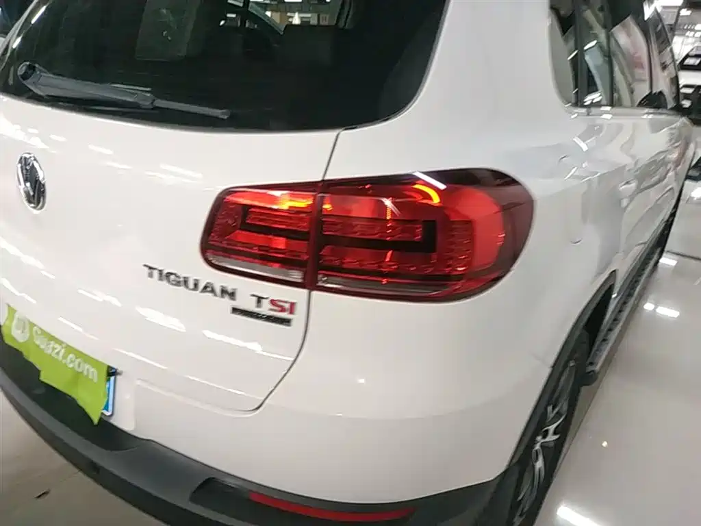 Volkswagen Tiguan 2014 — фото 8