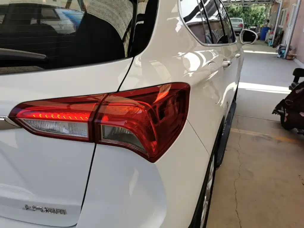 Buick Envision Plus 2018 — фото 24