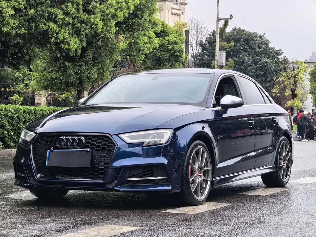 Audi S3 2017 — фото 1