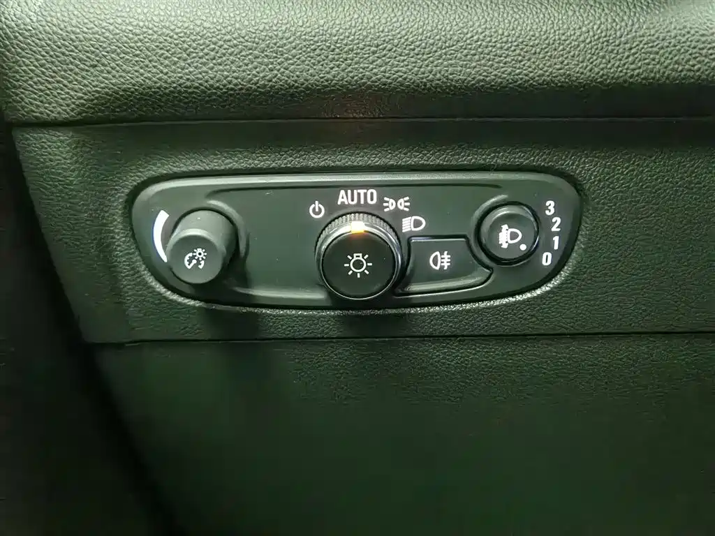 Buick Envision Plus 2022 — фото 21