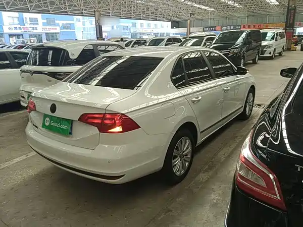 Volkswagen Bora 2021