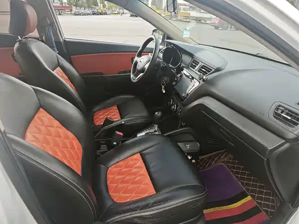 Kia K2 2015