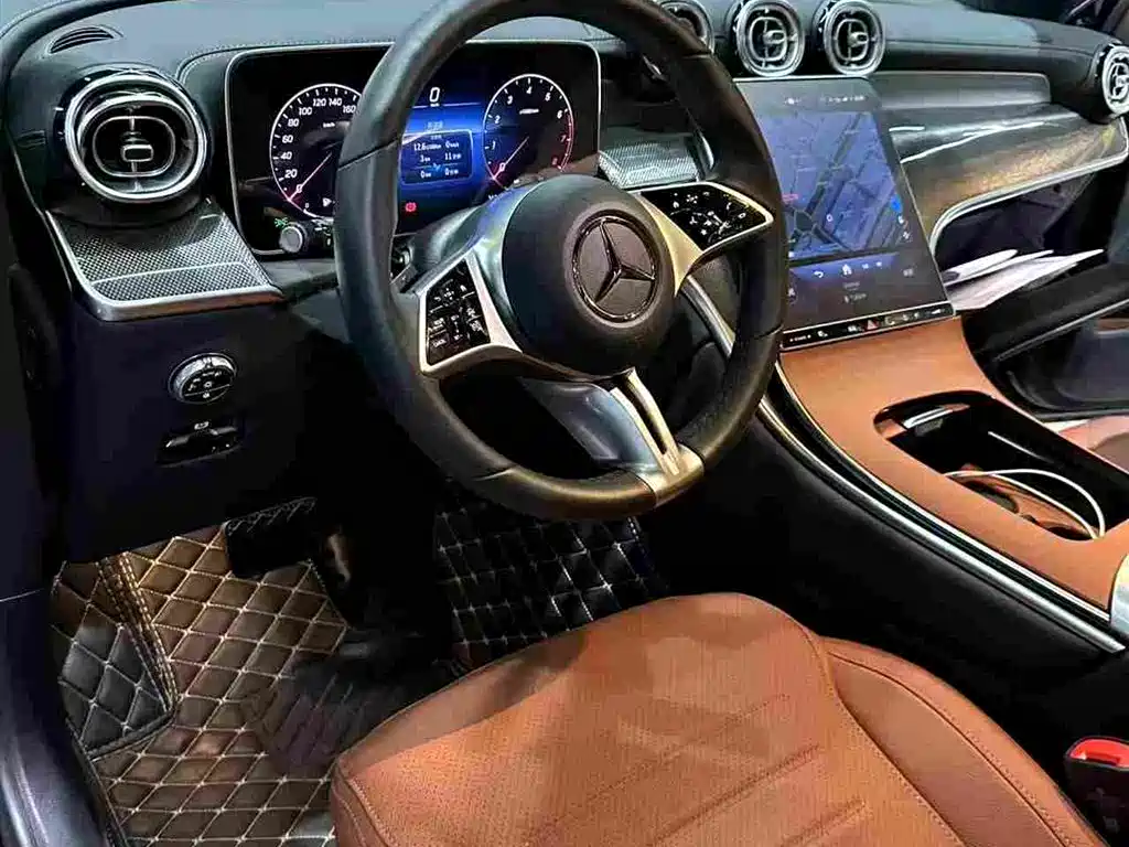 Mercedes-Benz GLC 2024 — фото 4