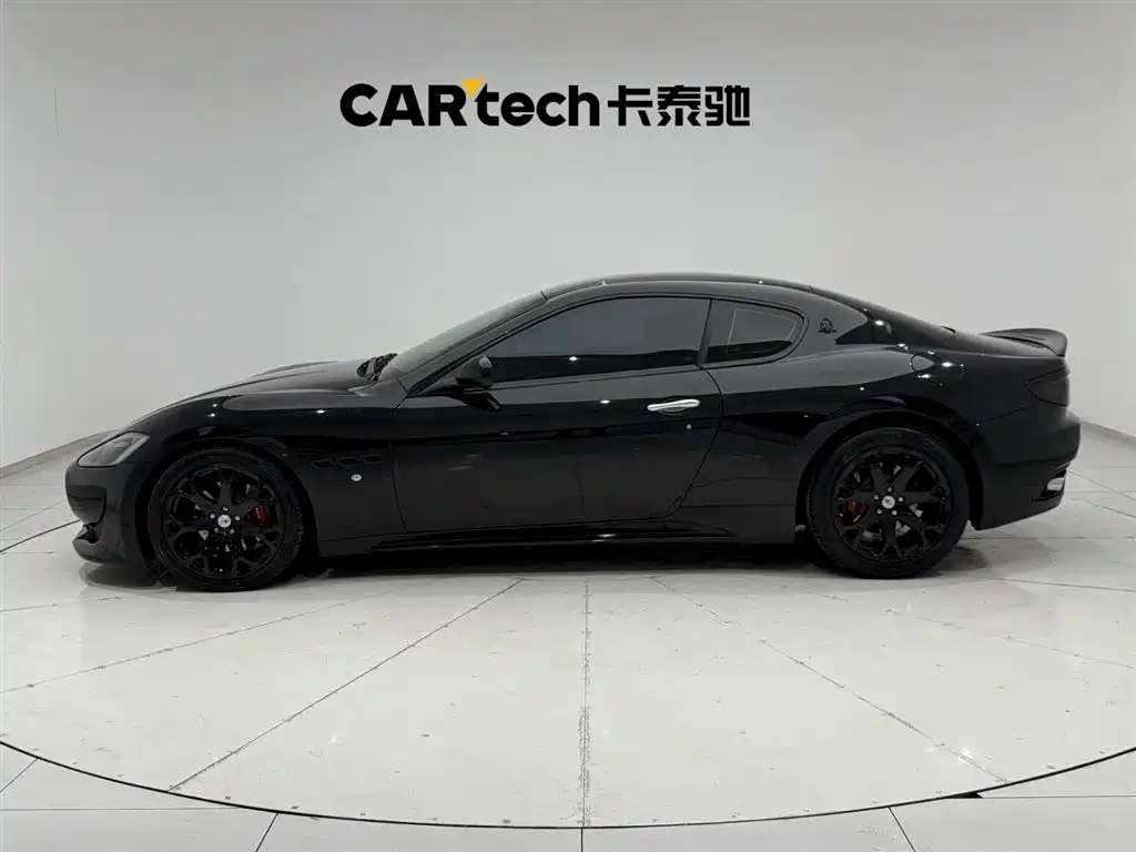 Maserati GranTurismo 2014 — фото 6