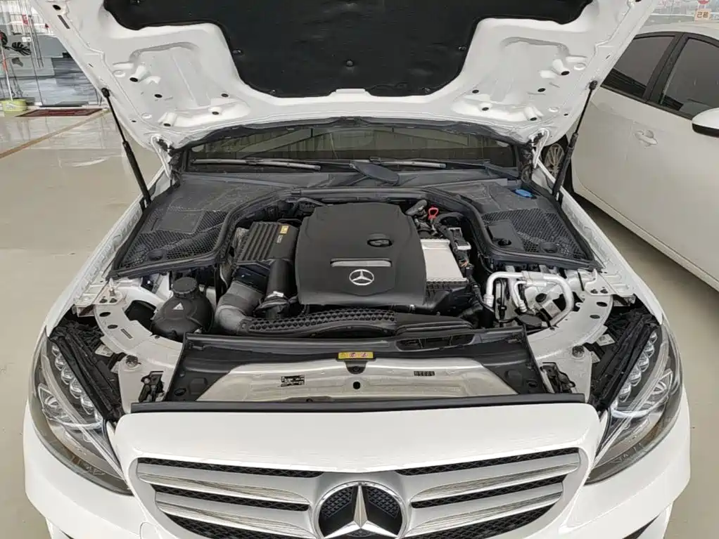 Mercedes-Benz C-Class 2017 — фото 16