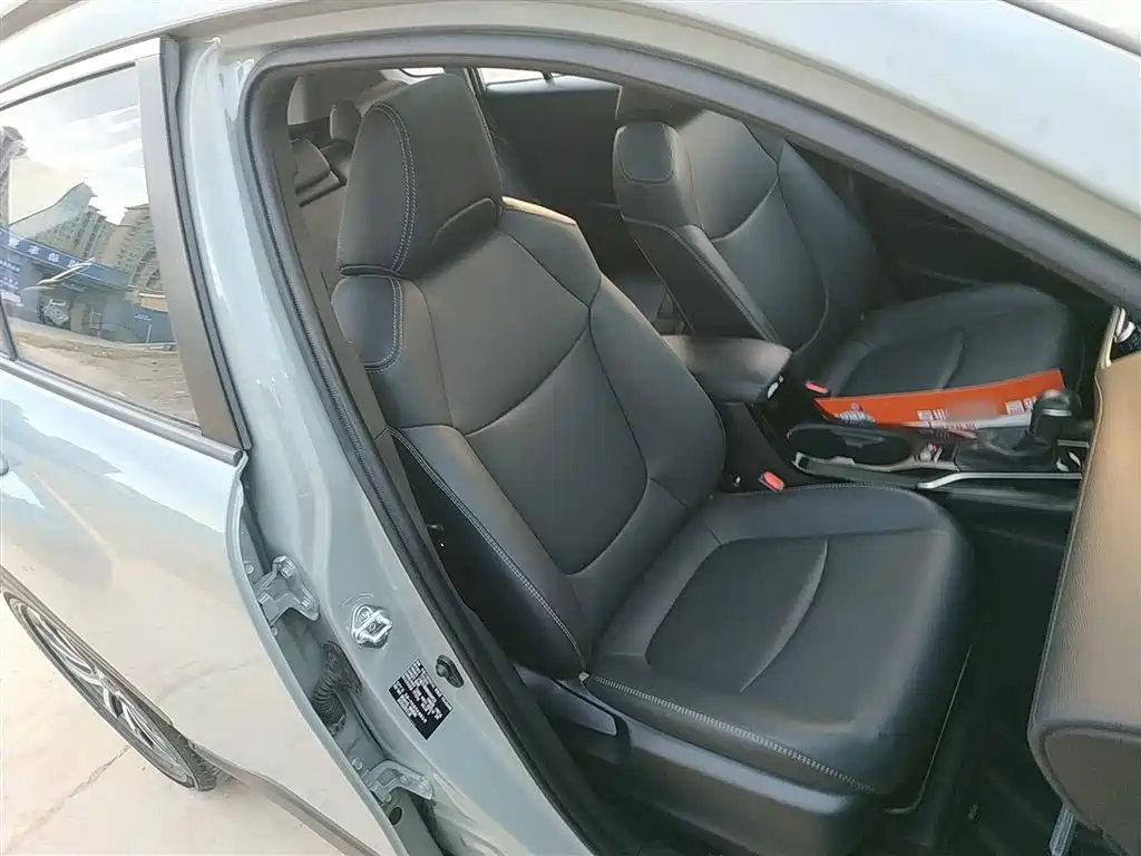 Toyota Corolla Cross 2022 — фото 21