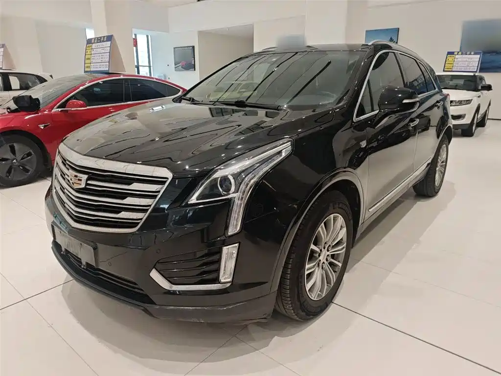 Cadillac XT5 2018 — фото 1