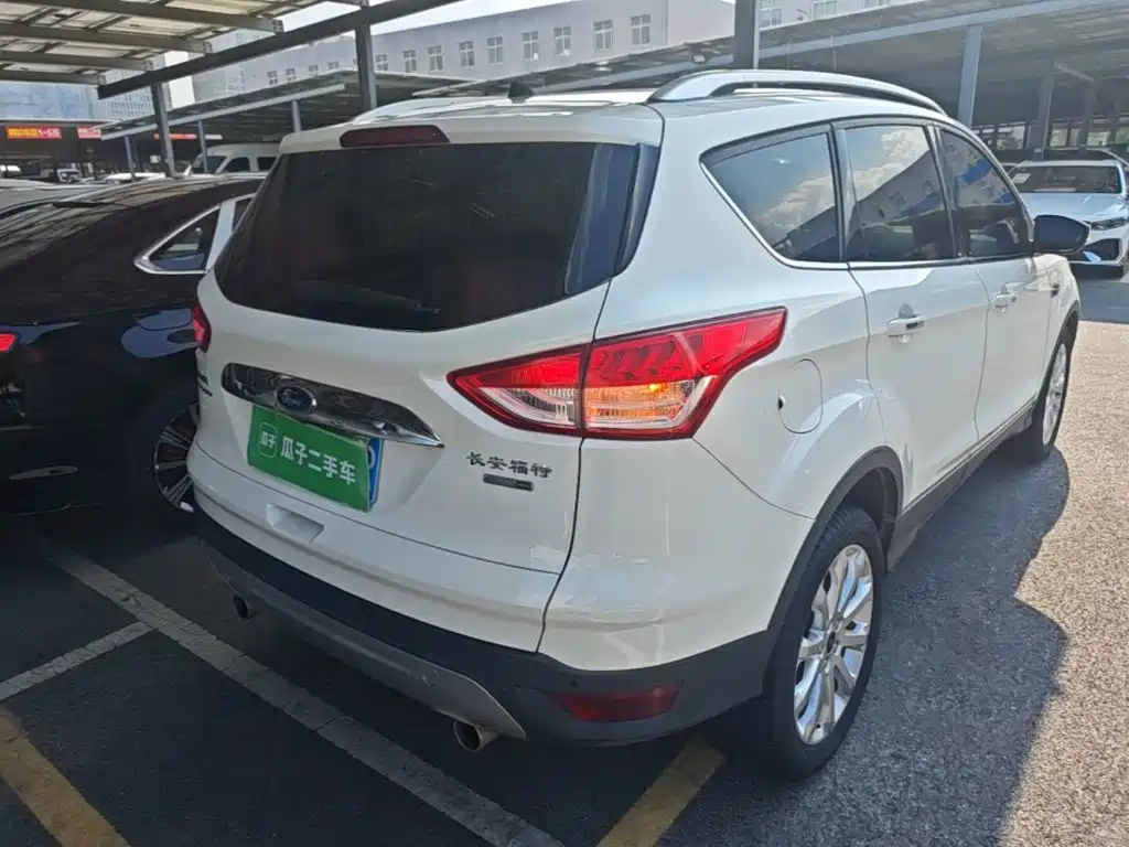Ford Kuga 2016 — фото 7
