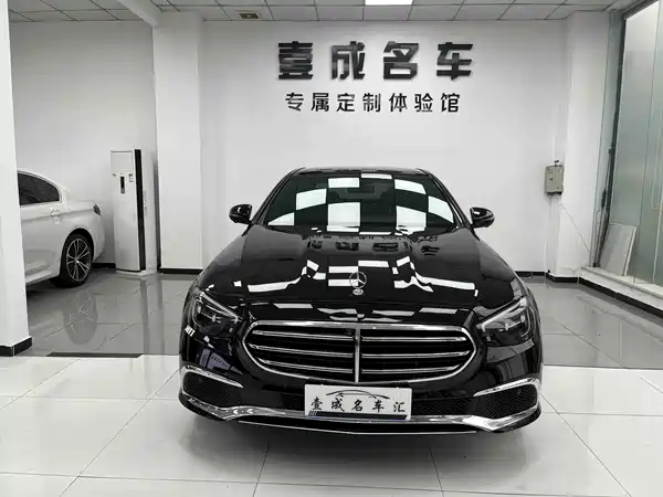 Mercedes-Benz E-Class 2024