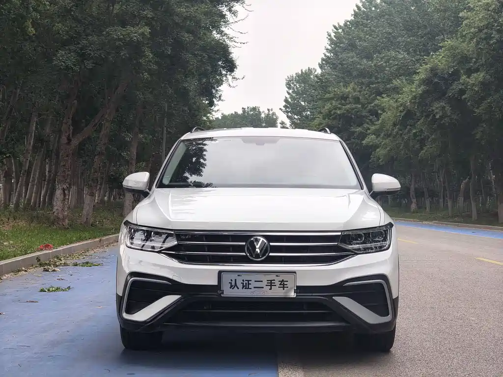 Volkswagen Tiguan L 2022 — фото 2