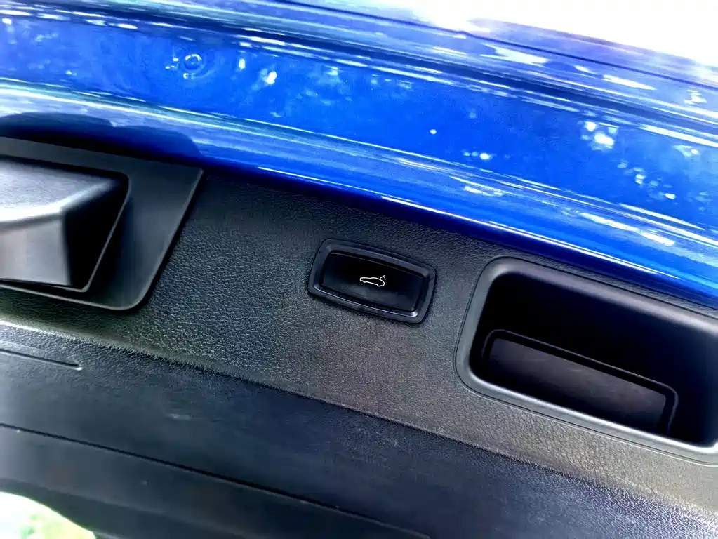 Porsche Macan 2015 — фото 10