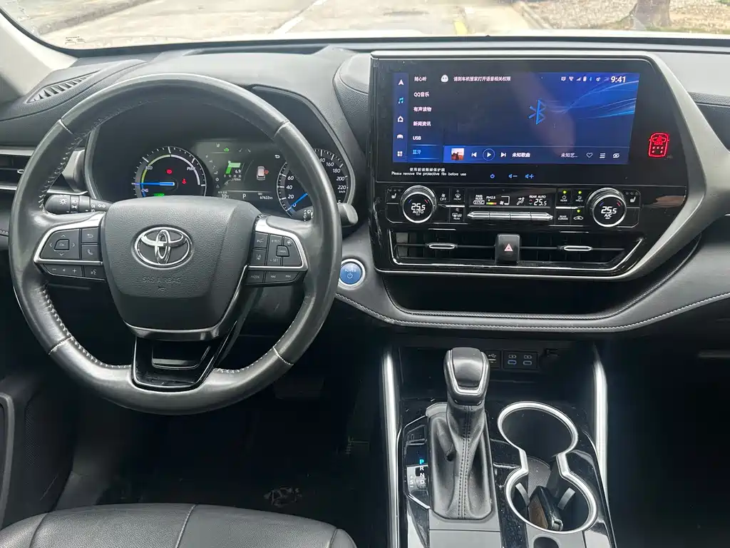 Toyota Highlander 2022 — фото 12