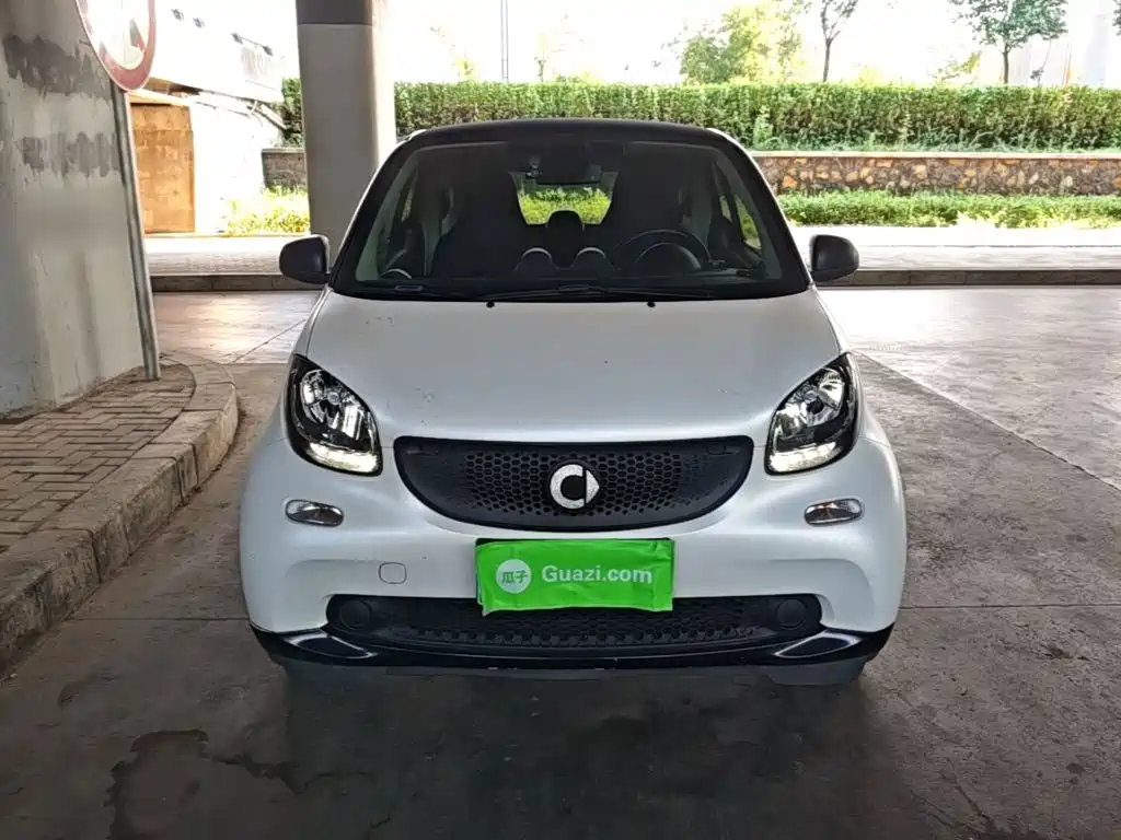smart fortwo 2018 — фото 3
